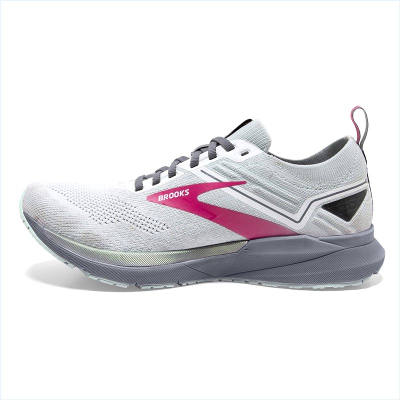 Ricochet 3 :143 White/Ice Flow/Pink