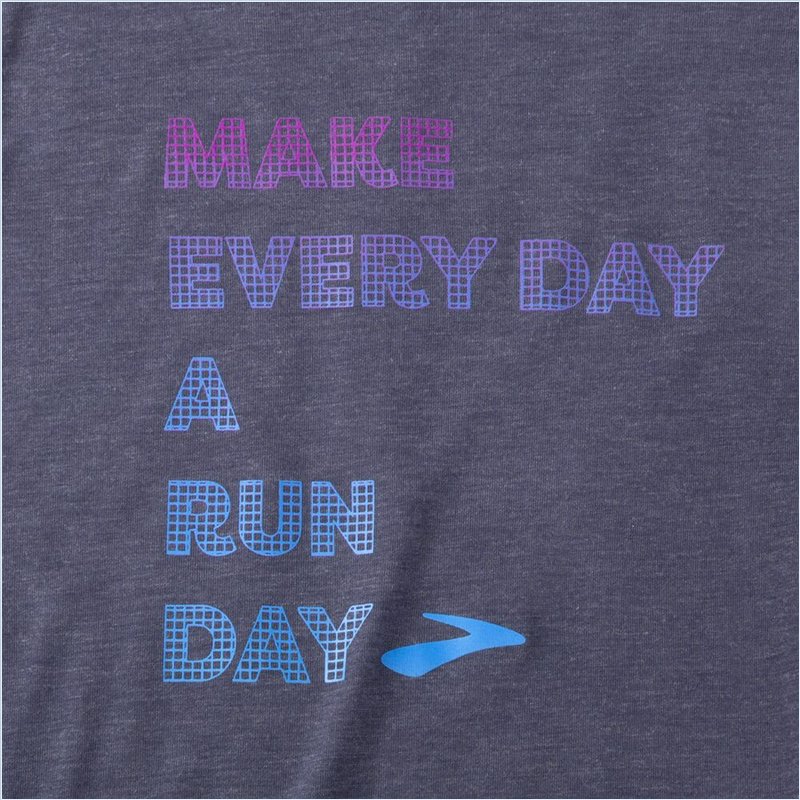  Distance Graphic Long Sleeve : 448 Heather Navy/Everyday