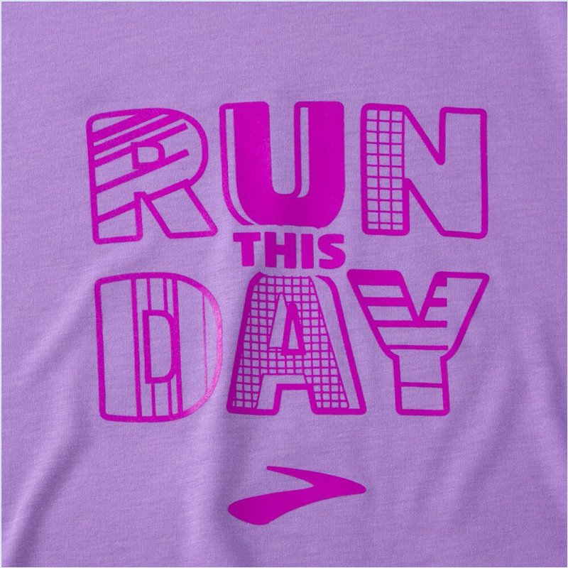  Distance Graphic Long Sleeve : 573 Heliotrope/Run Day